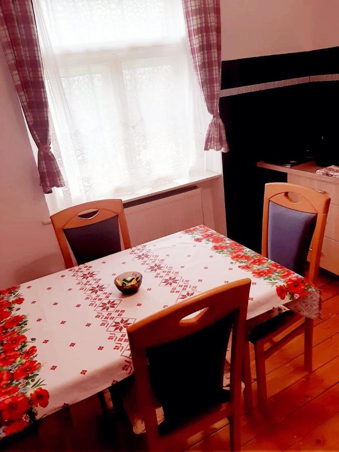 Casa Cu Obloane Albastre Villa Sibiu Exterior foto
