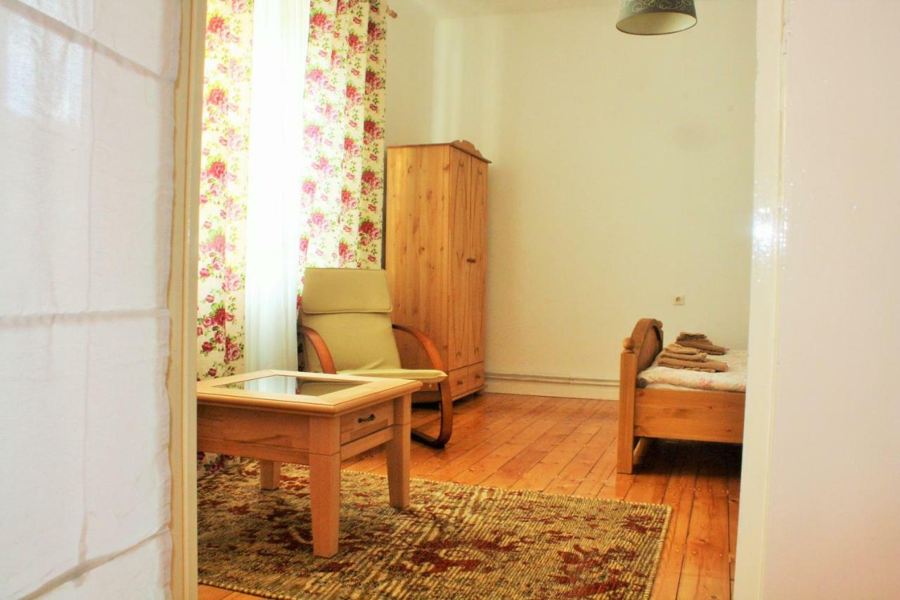 Casa Cu Obloane Albastre Villa Sibiu Exterior foto