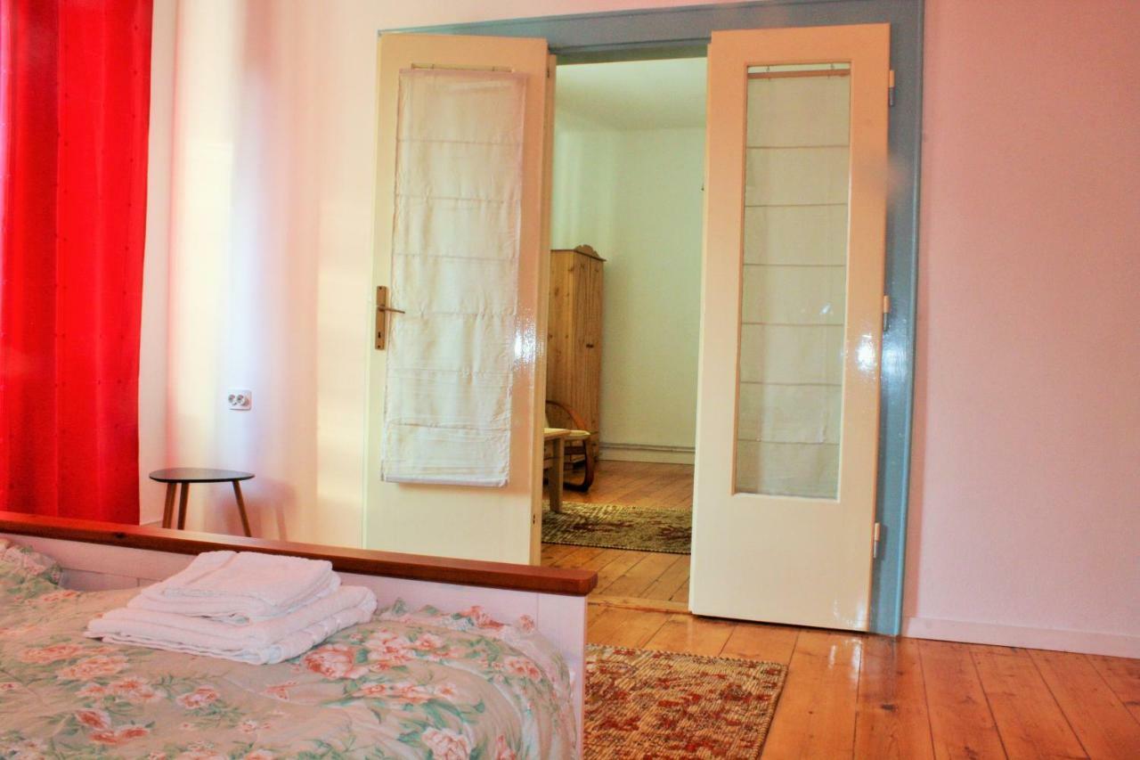 Casa Cu Obloane Albastre Villa Sibiu Exterior foto